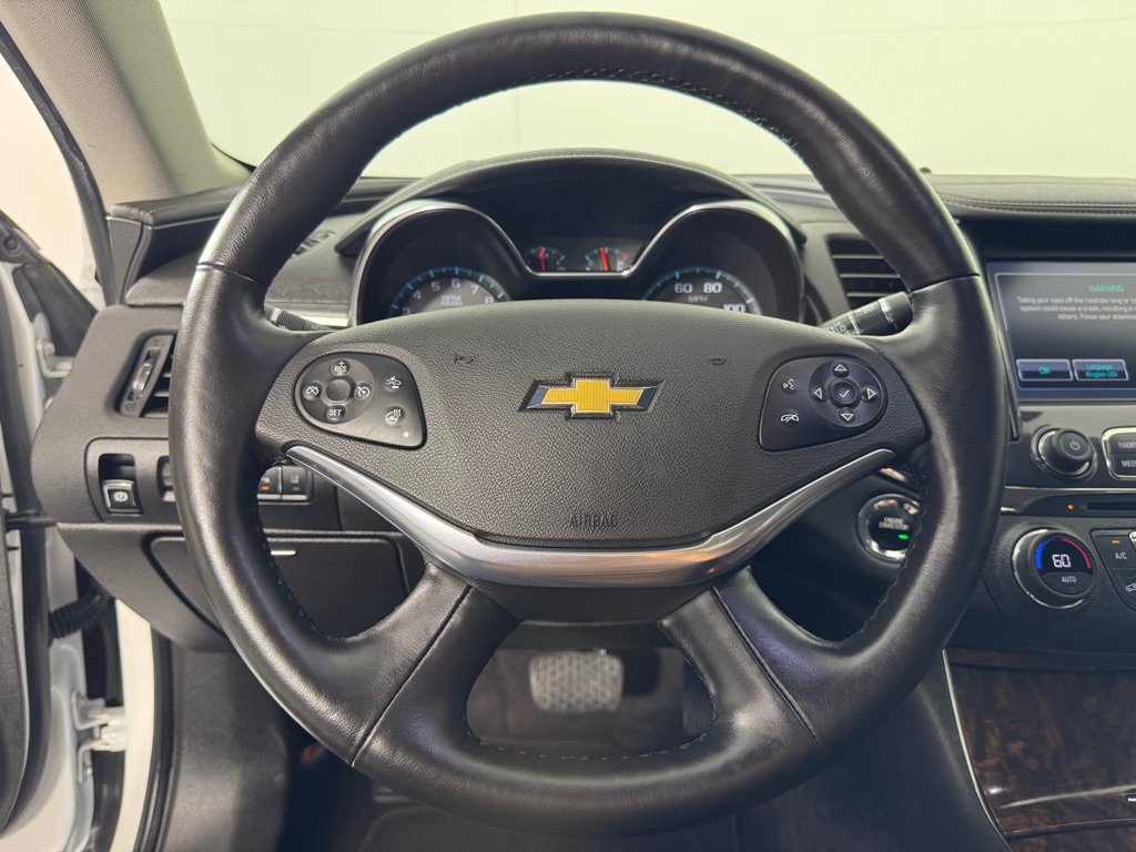 Used 2015 Chevrolet Impala LTZ FWD image 13
