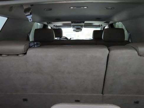 Used 2015 GMC Yukon SLT w/ Open Road Package AWD/4WD image 13
