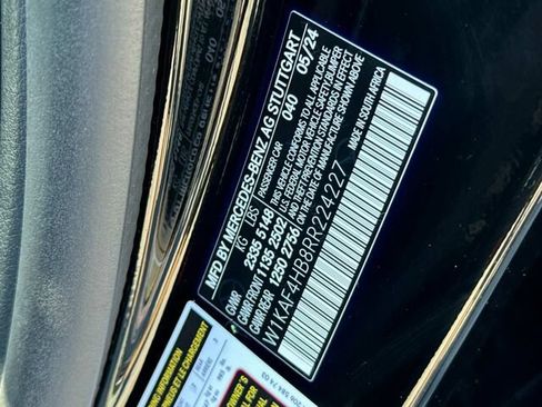 Used 2024 Mercedes-Benz C 300 4MATIC Sedan image 36