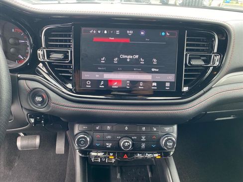 Used 2025 Dodge Durango GT AWD/4WD image 11