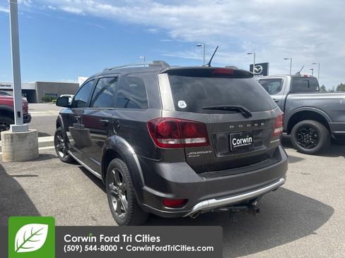 Used 2015 Dodge Journey Crossroad w/ Flexible Seating Group AWD/4WD image 3