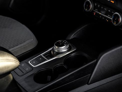 Used 2022 Ford Escape SE w/ Convenience Package image 32