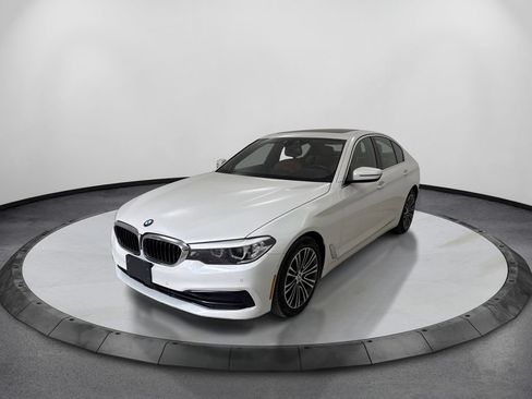Used 2019 BMW 530i RWD image 1