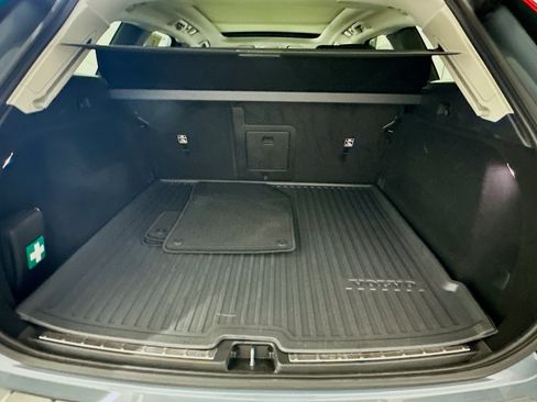 Used 2024 Volvo XC60 B5 Plus w/ Protection Package Premier AWD/4WD image 30