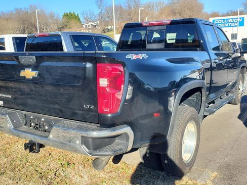 Used 2025 Chevrolet Silverado 3500 LTZ w/ LTZ Plus Package image 9