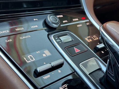 Certified 2023 Porsche Panamera Platinum Edition RWD image 23