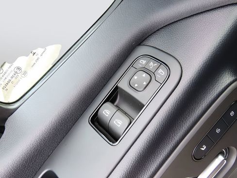 Used 2024 Mercedes-Benz Sprinter 2500 image 64