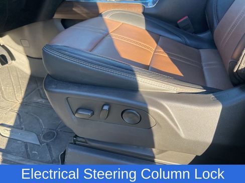 Used 2024 Chevrolet Silverado 1500 High Country w/ Technology Package image 26