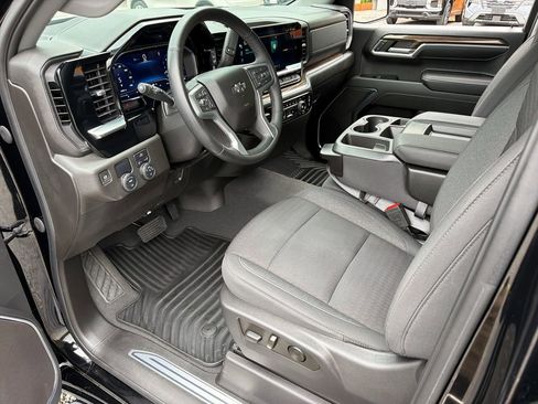Used 2023 Chevrolet Silverado 1500 RST RWD image 2