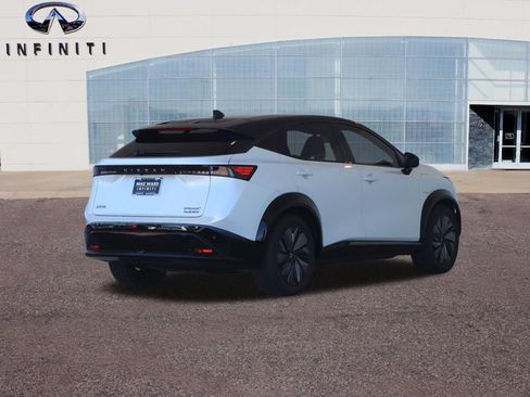 Used 2024 Nissan Ariya AWD image 53