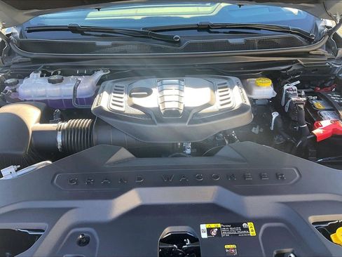 New 2026 Jeep Grand Wagoneer Limited AWD/4WD image 39