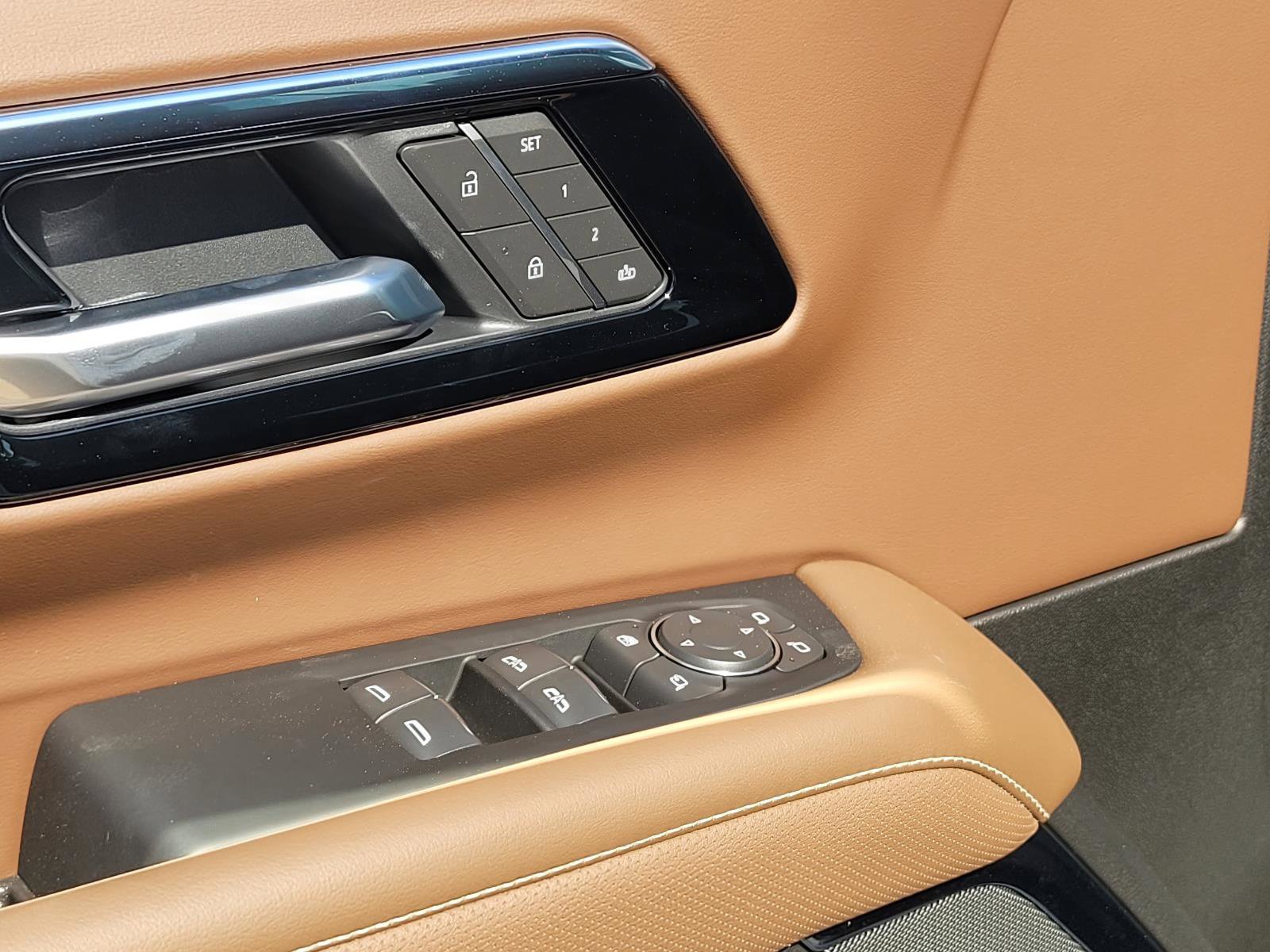 New 2027 Chevrolet Tahoe High Country AWD/4WD image 16