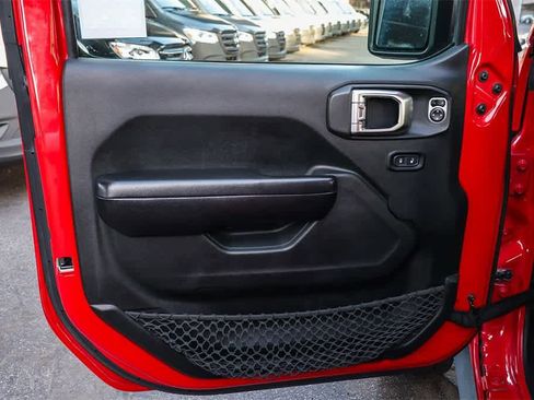 Used 2020 Jeep Gladiator Rubicon image 23