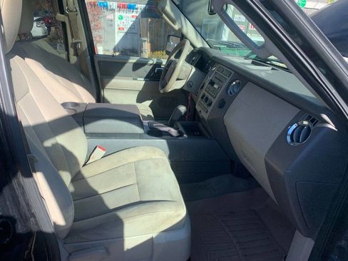 Used 2012 Ford Expedition XLT image 14