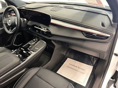 Used 2025 Buick Enclave Preferred image 13