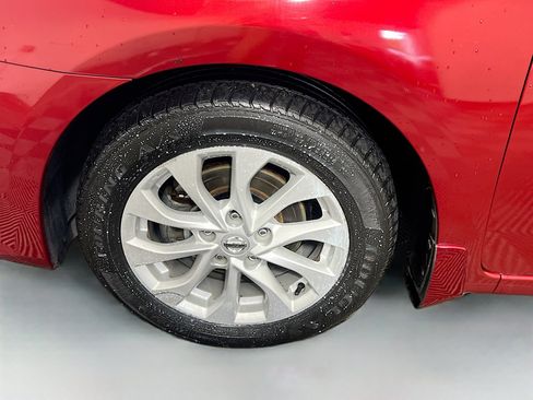Used 2019 Nissan Sentra SV FWD image 13