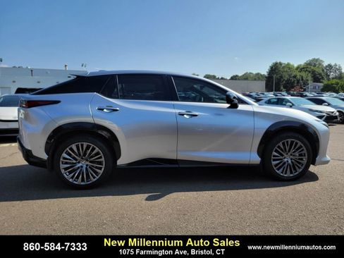 Used 2023 Lexus RZ 450e Premium image 6