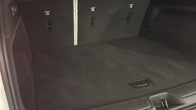 Used 2023 Buick Envision Avenir AWD/4WD image 33