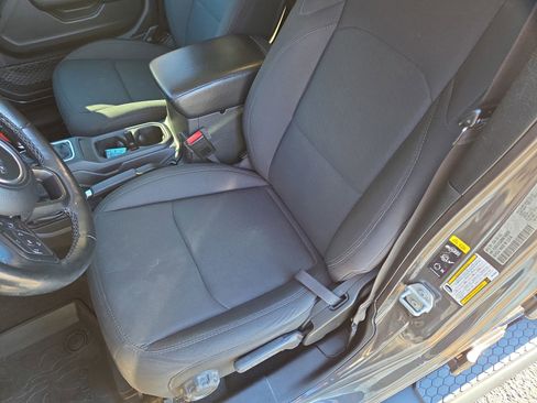 Used 2021 Jeep Wrangler Unlimited Sport image 12