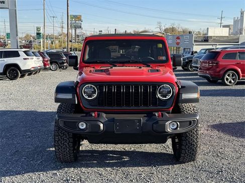 Used 2024 Jeep Wrangler Unlimited Rubicon w/ Convenience Group image 27
