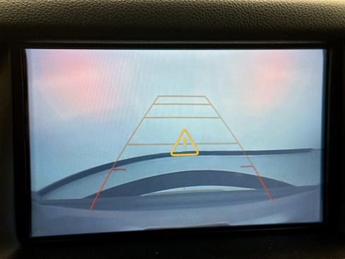 Used 2020 GMC Yukon SLT w/ Open Road Package image 14