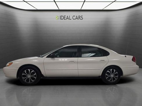 Used 2006 Ford Taurus SE FWD image 8
