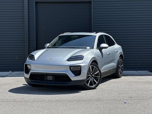 New 2025 Porsche Macan Electric image 1