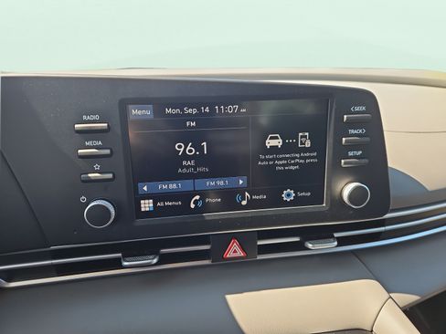 Certified 2026 Hyundai Elantra SE FWD image 15