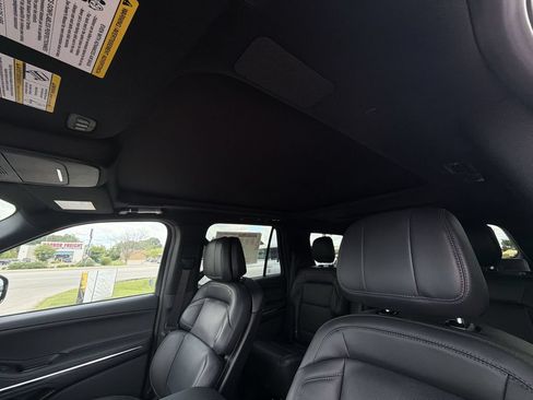 New 2026 Lincoln Navigator Reserve w/ Jet Appearance Package AWD/4WD image 22