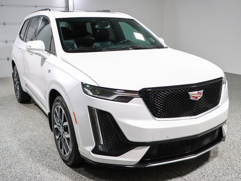 Used 2023 Cadillac XT6 Sport AWD/4WD image 5