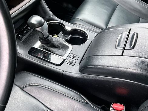 Used 2017 Toyota Highlander XLE w/ Protection Package #3 image 17