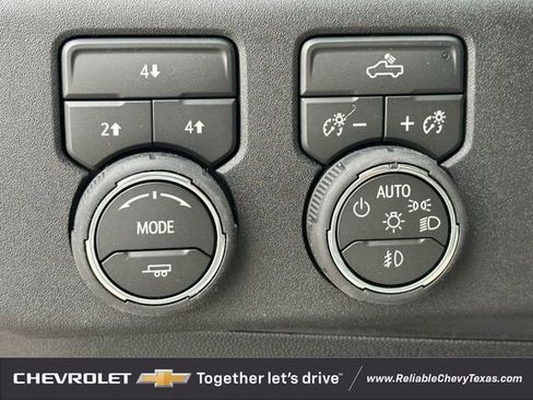New 2026 Chevrolet Silverado 2500 LT w/ Leather Package AWD/4WD image 22