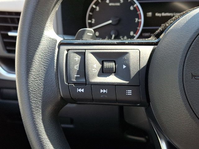 Used 2023 Nissan Rogue SV AWD/4WD image 21