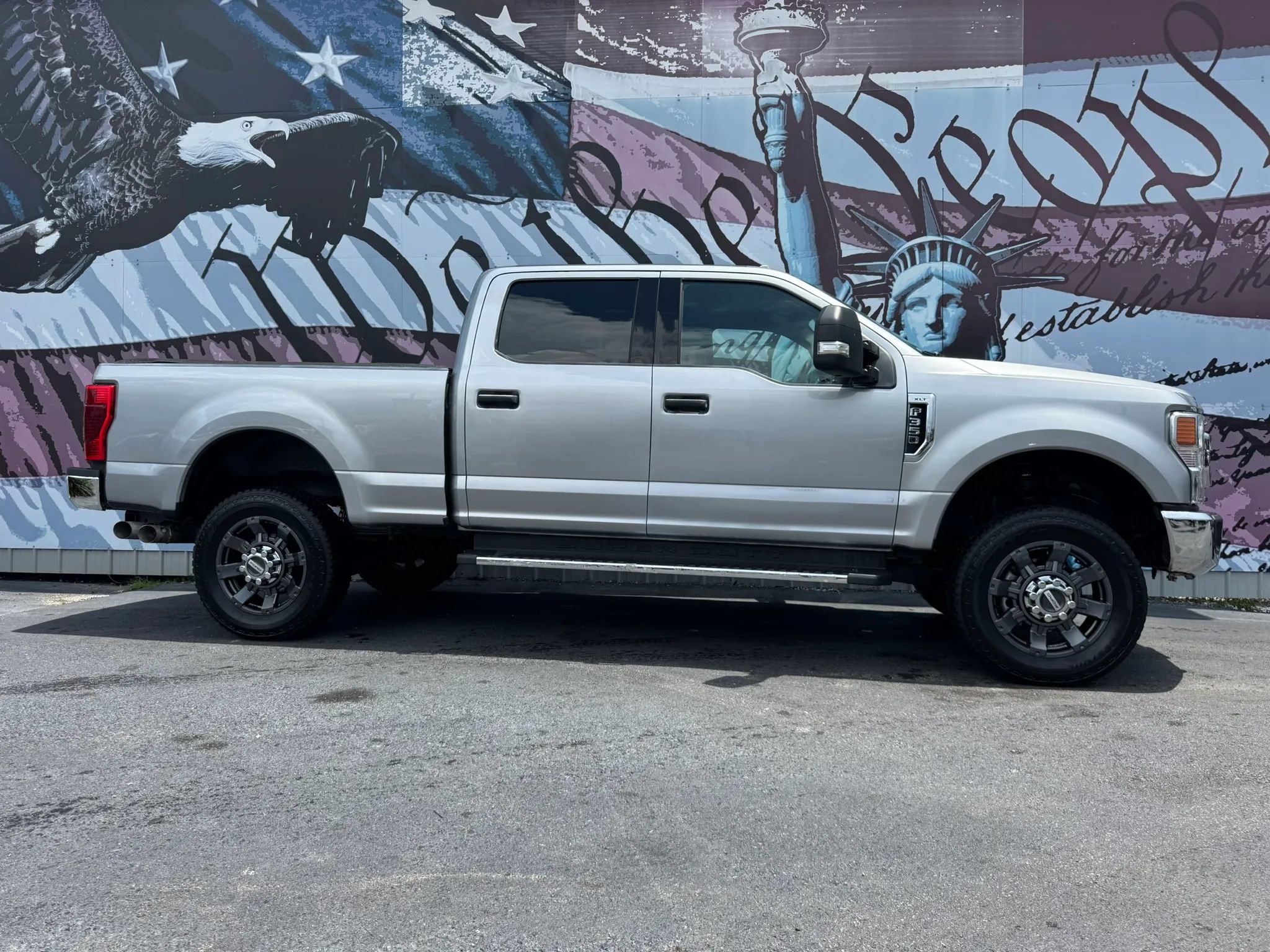 Used 2020 Ford F350 XLT w/ XLT Value Package AWD/4WD image 1