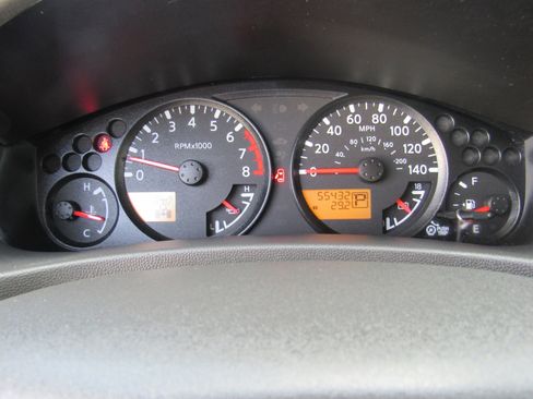 Used 2012 Suzuki Equator Sport AWD/4WD image 19