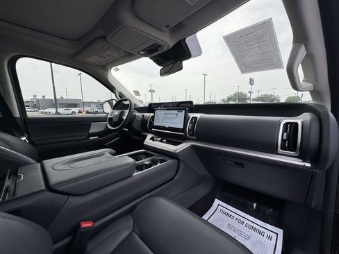 Certified 2025 Ford Expedition Active RWD image 37