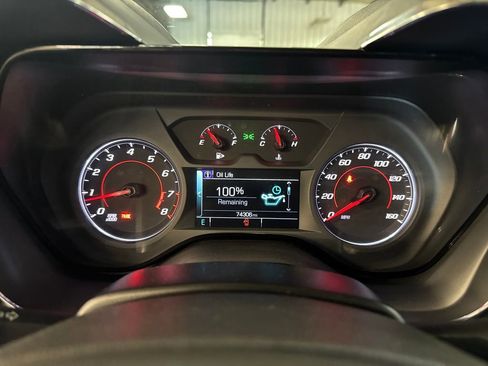 Used 2018 Chevrolet Camaro LT RWD image 21