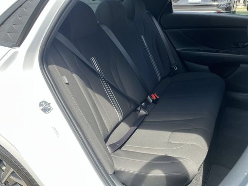 Used 2025 Hyundai Elantra Sport FWD image 23