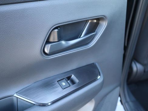 New 2026 Nissan Kicks S image 27