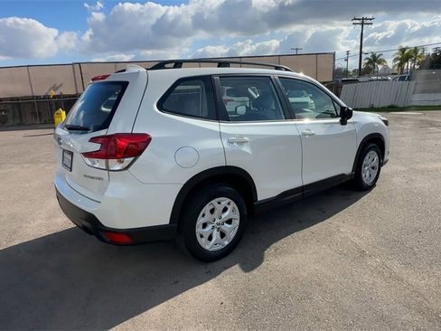 Used 2022 Subaru Forester Base image 14