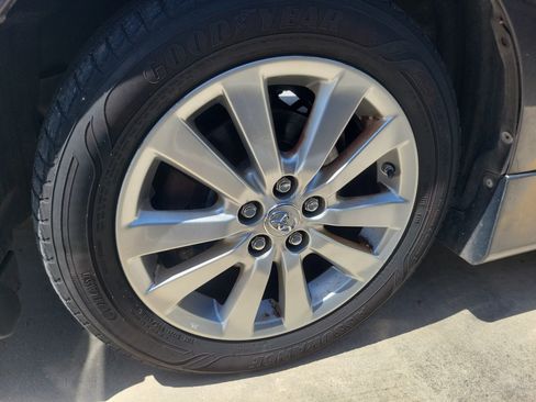 Used 2010 Toyota Corolla S FWD image 5