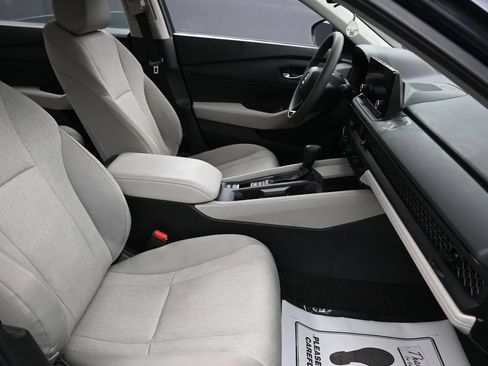Used 2025 Honda Accord LX image 26