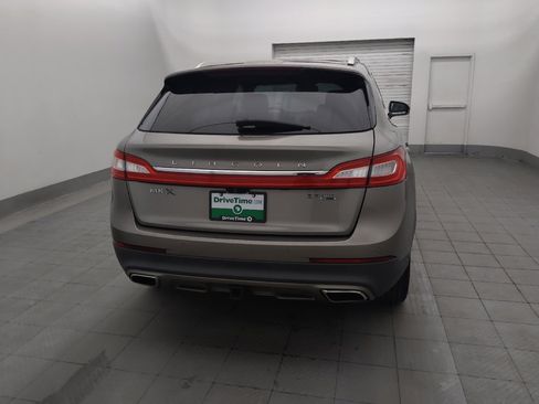 Used 2016 Lincoln MKX Reserve w/ Luxury Package AWD/4WD image 7