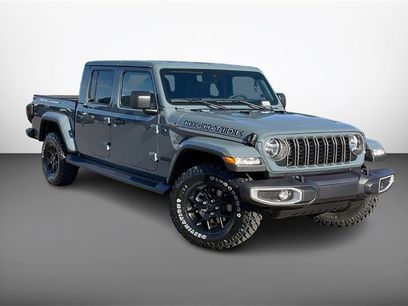 New 2025 Jeep Gladiator Sport