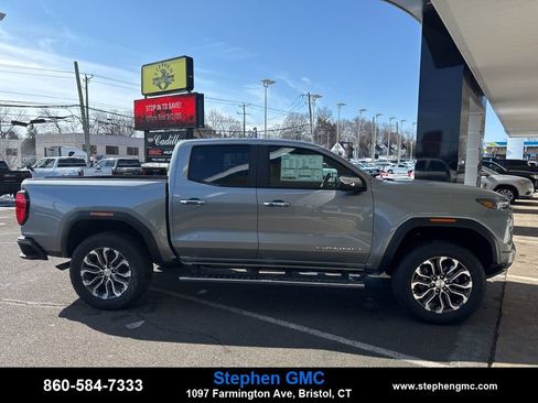 New 2026 GMC Canyon Denali image 8