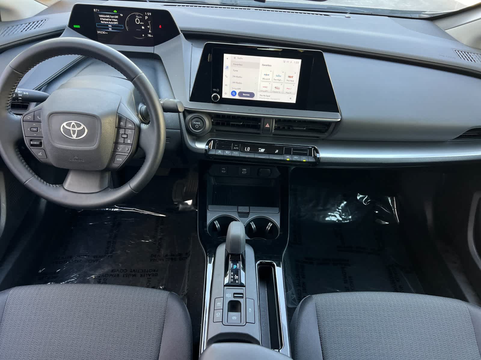 Used 2023 Toyota Prius LE FWD image 4