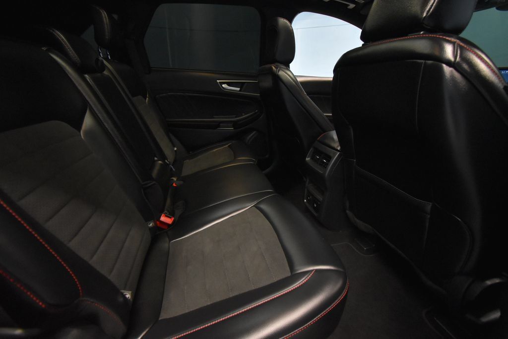 Used 2024 Ford Edge ST-Line AWD/4WD image 28