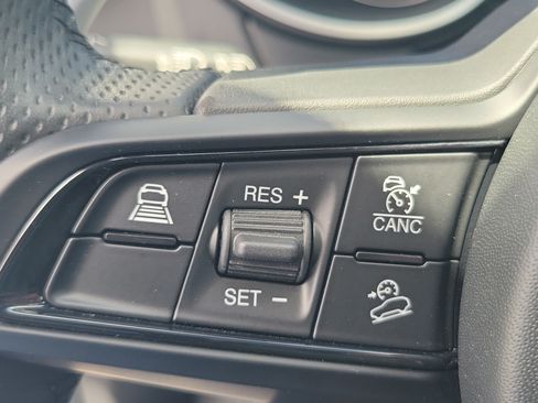 Used 2023 Alfa Romeo Stelvio Sprint RWD image 23