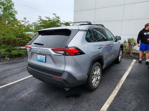 Used 2025 Toyota RAV4 XLE Premium w/ Weather Package AWD/4WD image 4