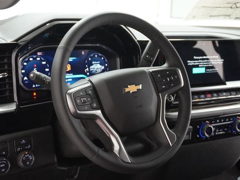 New 2026 Chevrolet Silverado 1500 LT w/ Texas Edition Plus AWD/4WD image 15